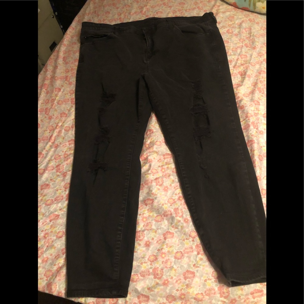 Black ripped leg jeans